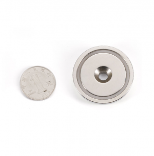 Pot magnet Ø42x8.8 mm with countersunk hole